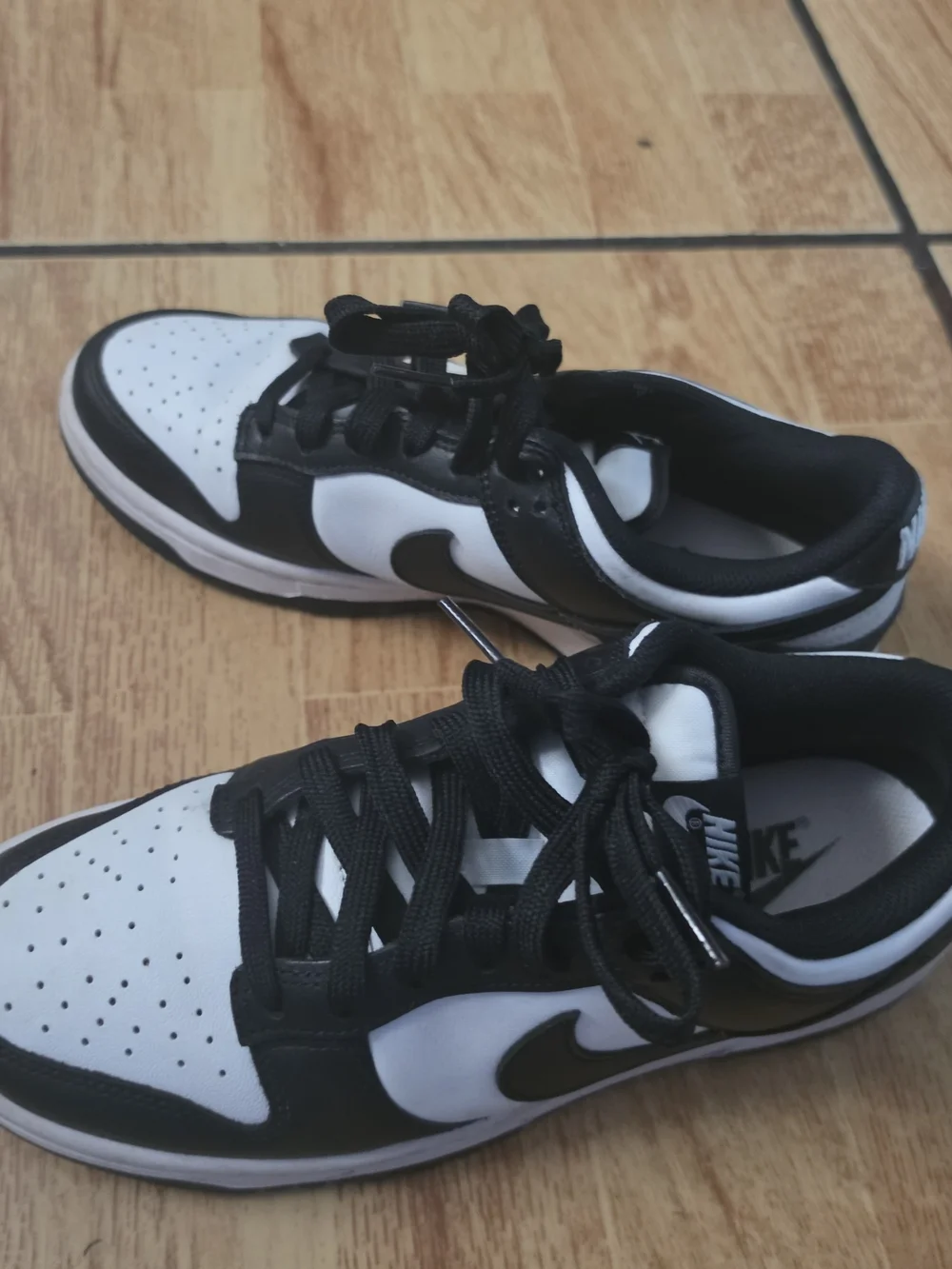Nike Women's Size 8 Black & White Panda Low-Top Sneakers